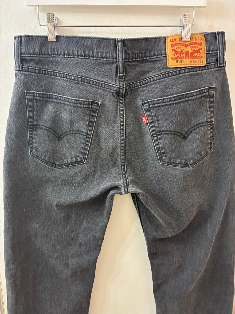 Levi's Men's 514 Straight Jeans - 34x32 - Picture 4 of 4